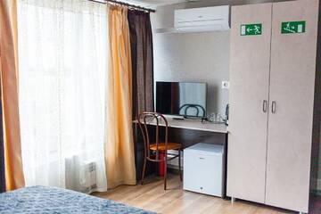 Фото номера Двухместный классик плюс номер Гостевой дом Atlas Hotel г. Томск 3