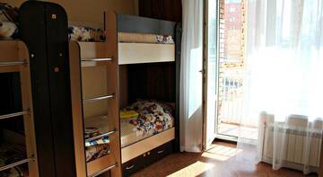 Фото номера Кровать в общем 6-местном номере Гостиница Good Travel Hostel г. Томск 6